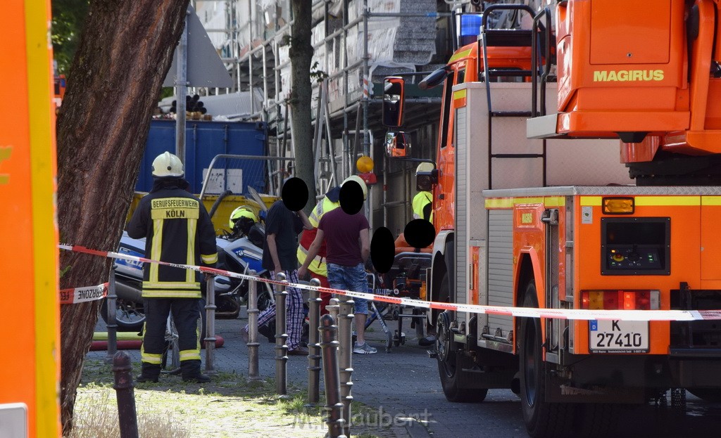 Explo Feuer 2 Koeln Kalk Hoefestr P005.JPG - Miklos Laubert